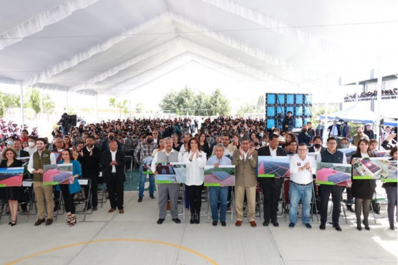 Con Escuelas Solares, gobierno de Puebla dotará energía limpia a 30 instituciones