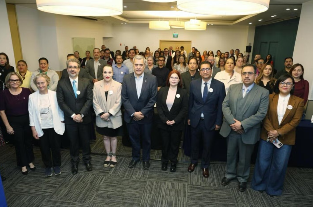 Portada de: Personal de salud en México fortalece capacidades en prevención del suicidio